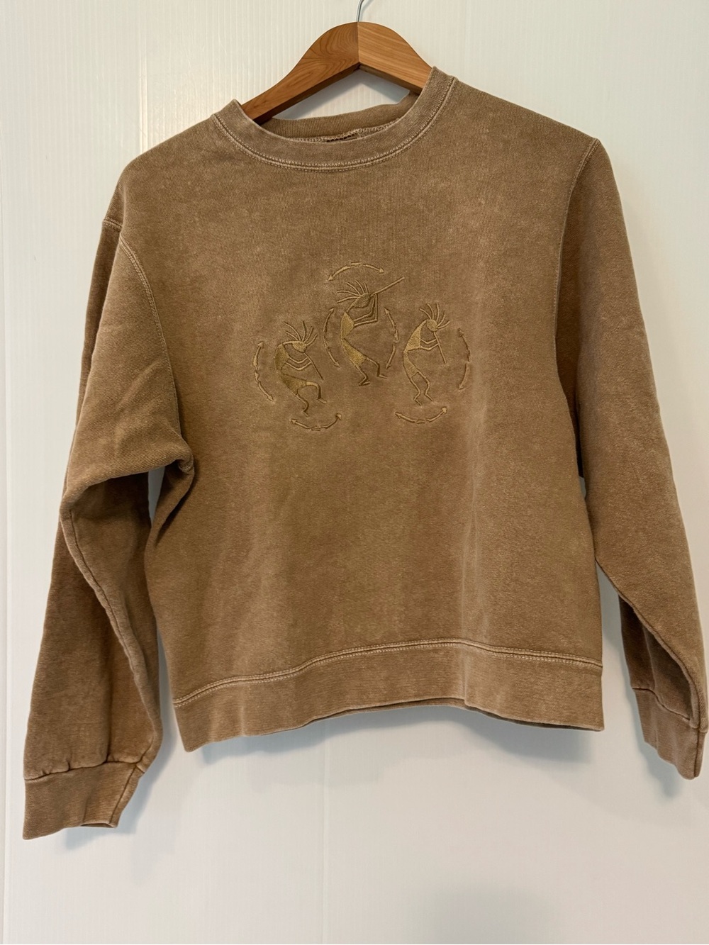 Vintage Mens Brown Embroidered Kokopelli Crewneck Sweatshirt